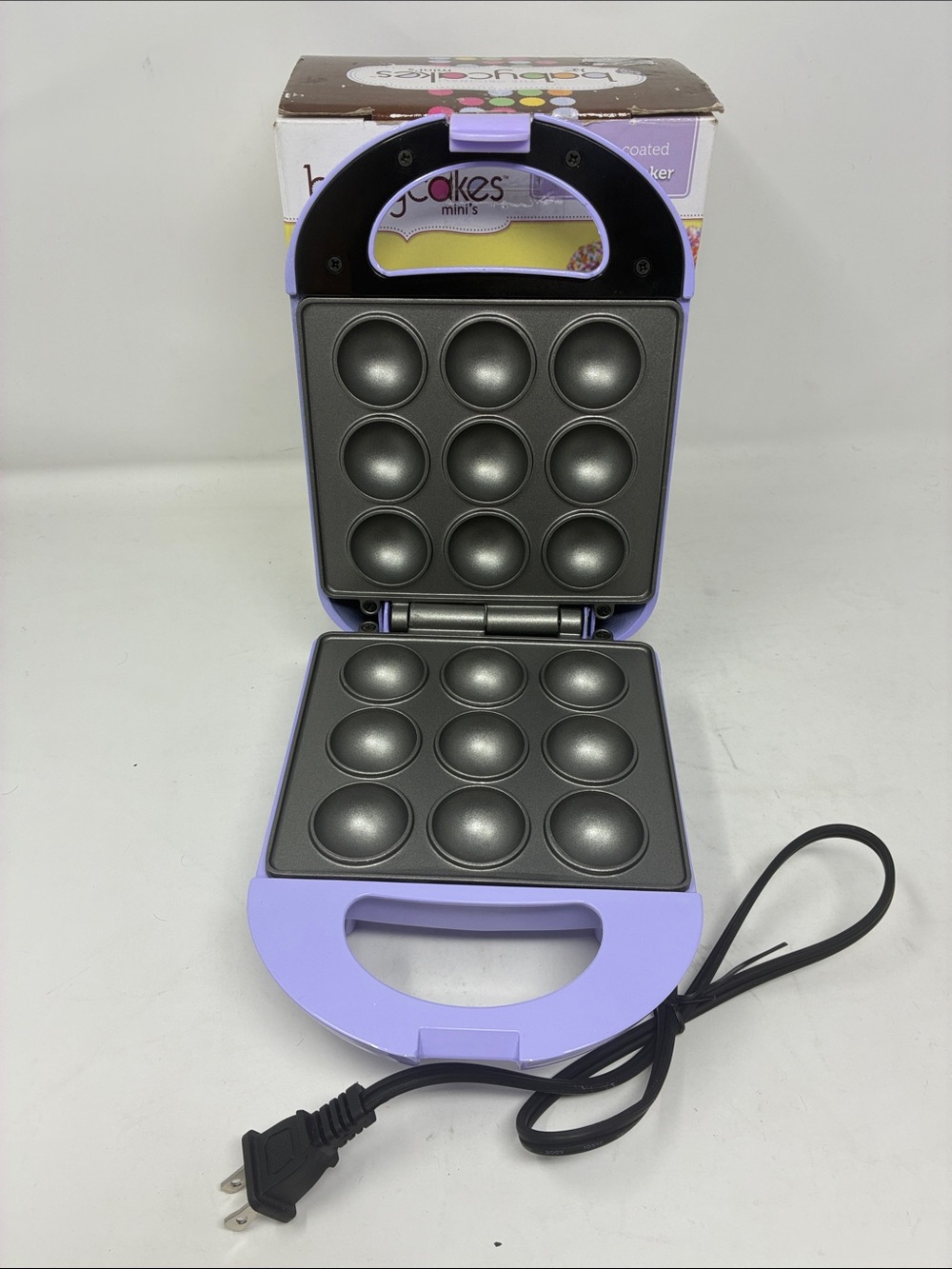 Baby Cakes Mini’s Lilac Cake Pop Maker - 9 Cavity Electric Baker (never used)
